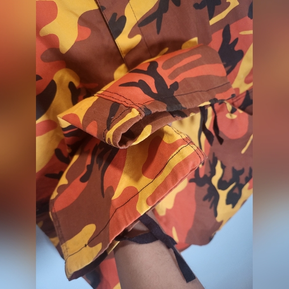 👕🌶 Orange Camo Cargo Pants - Picture 6 of 7